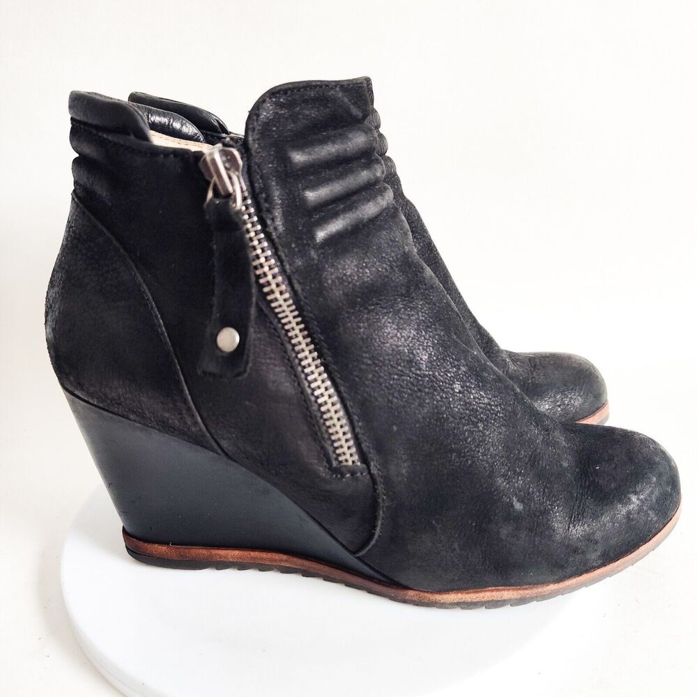 Biala Ashton Textured Black Leather Wedge 3" Heel Ankle Boots Size 37/ 5.5 Trend